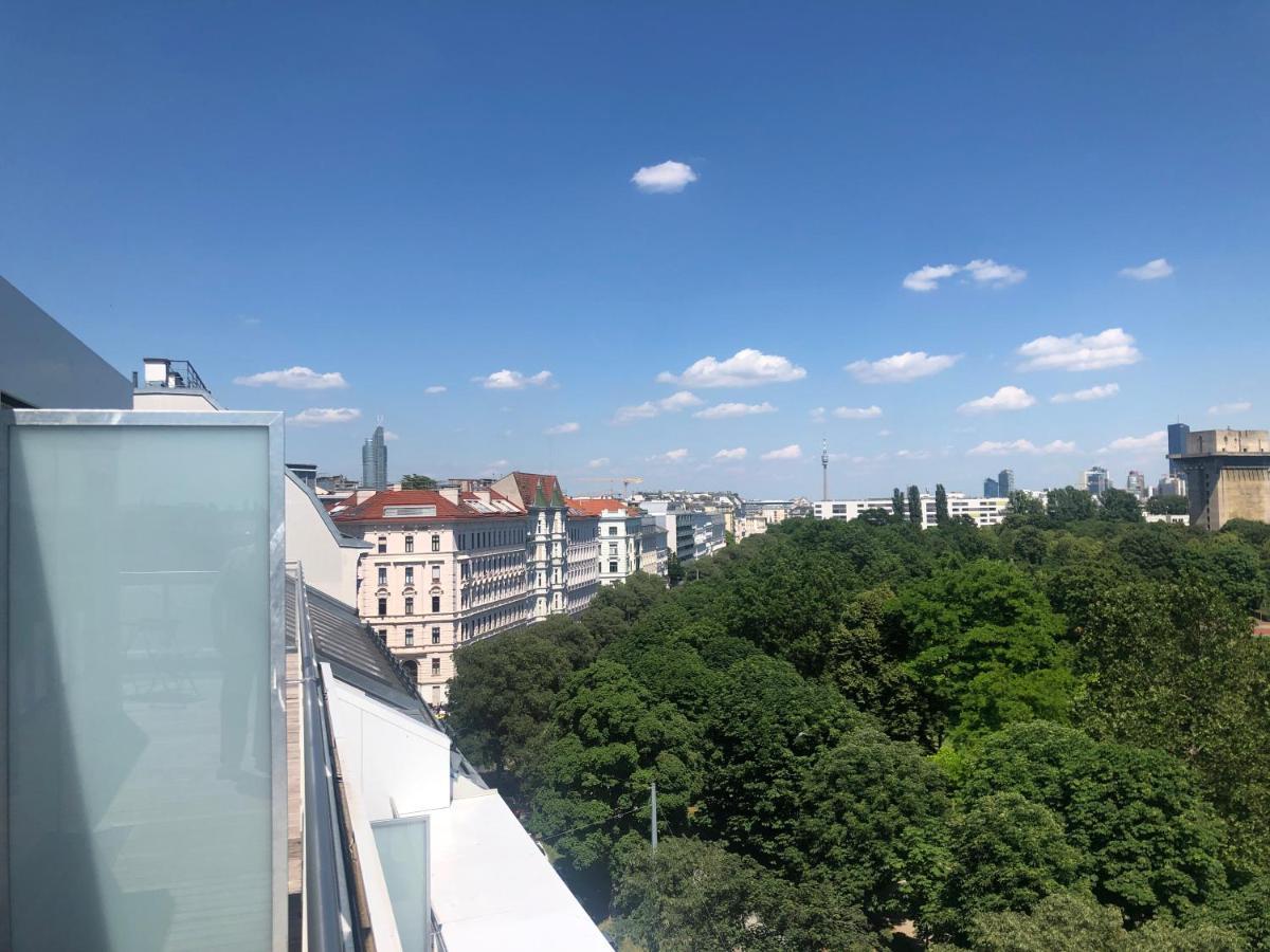 Appartamento Augartenblick Penthauscombo 15/16 - Blick Zum Riesenrad Vienna Esterno foto