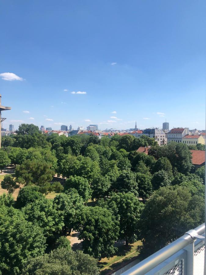 Appartamento Augartenblick Penthauscombo 15/16 - Blick Zum Riesenrad Vienna Esterno foto