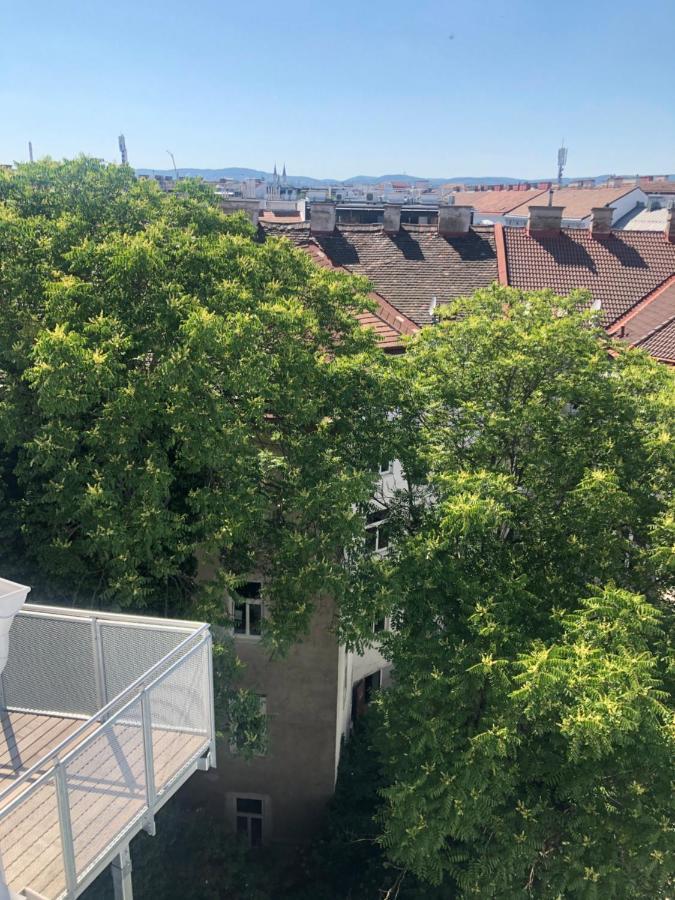 Appartamento Augartenblick Penthauscombo 15/16 - Blick Zum Riesenrad Vienna Esterno foto
